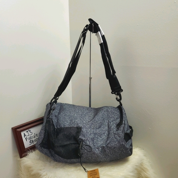 VS PINK CONVERTIBLE DUFFLE BAG NWT - Picture 5 of 7